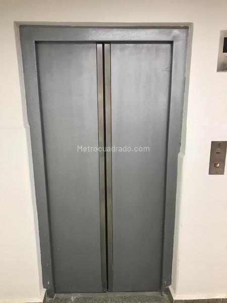 Edificio Institucional en Alquiler o Venta en Prado - 4