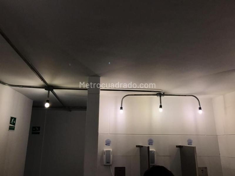 Edificio Institucional en Alquiler o Venta en Prado - 9