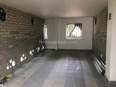 Casa de 5 alcobas en venta en Prado, Medellín · foto 8 de 20
