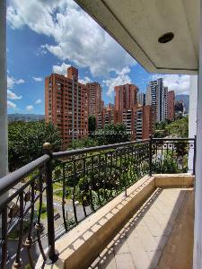 Apartamento en venta en El Poblado, Medellín · foto 2 de 20