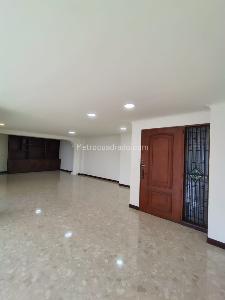 Apartamento en venta en El Poblado, Medellín · foto 4 de 20