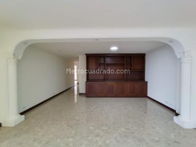 Apartamento en venta en El Poblado, Medellín · foto 5 de 20