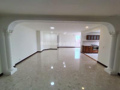 Apartamento en venta en El Poblado, Medellín · foto 6 de 20