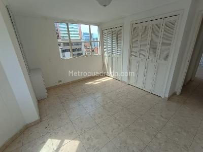 Apartamento de 3 alcobas en venta en Patio Bonito, Medellín, 175 m² · foto 5 de 17