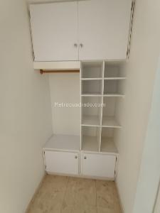 Apartamento de 3 alcobas en venta en Patio Bonito, Medellín, 175 m² · foto 9 de 17