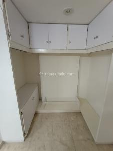 Apartamento de 3 alcobas en venta en Patio Bonito, Medellín, 175 m² · foto 11 de 17