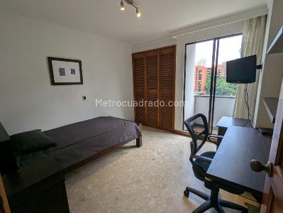 Apartamento de 3 alcobas en arriendo en El Poblado, Medellín, 130 m² · foto 13 de 20
