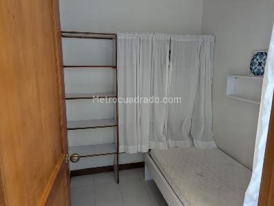 Apartamento de 3 alcobas en arriendo en El Poblado, Medellín, 130 m² · foto 17 de 20