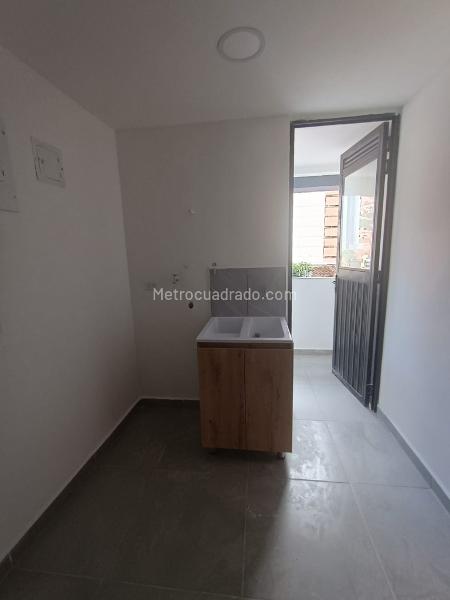 Charming 5BR Apartment in Buenos Aires - 8