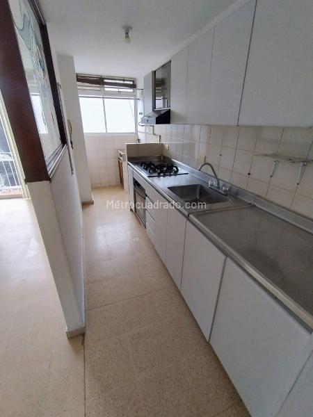 Apartamento Acogedor de 2 Alcobas en Belén Malibu - 8