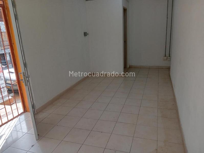 2BR House for Rent in Manrique near Metropl·s - 2