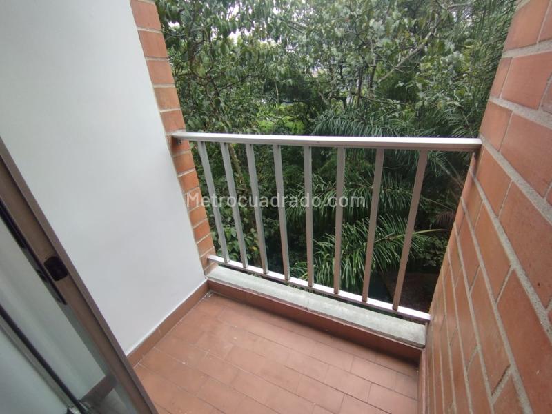 Cozy 3BR Apartment in El Poblado - 9
