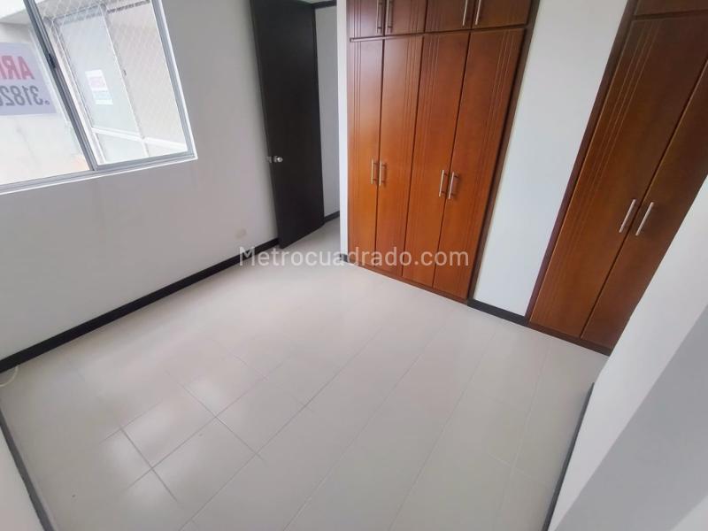 Apartamento Cómodo de 2 Alcobas en Santa Lucía - 6