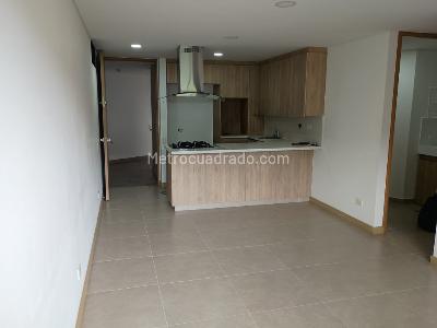 Apartamento de 2 alcobas en arriendo en Las Palmas, Medellín, 70 m² · foto 2 de 15