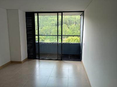 Apartamento de 2 alcobas en arriendo en Las Palmas, Medellín, 70 m² · foto 4 de 15