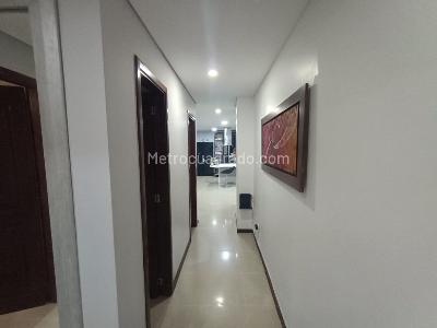 Apartamento de 3 alcobas en venta en Laureles, Medellín, 130 m² · foto 6 de 20
