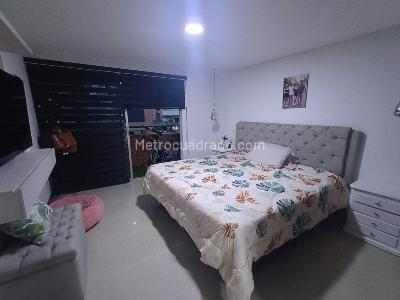 Apartamento de 3 alcobas en venta en Laureles, Medellín, 130 m² · foto 8 de 20