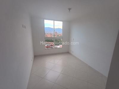 Apartamento en venta en La America, Medellín · foto 4 de 6