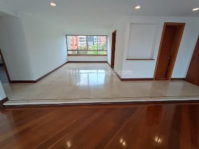 Apartamento de 4 alcobas en arriendo en El Poblado, Medellín, 213 m² · foto 6 de 20