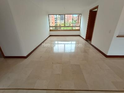 Apartamento de 4 alcobas en arriendo en El Poblado, Medellín, 213 m² · foto 7 de 20