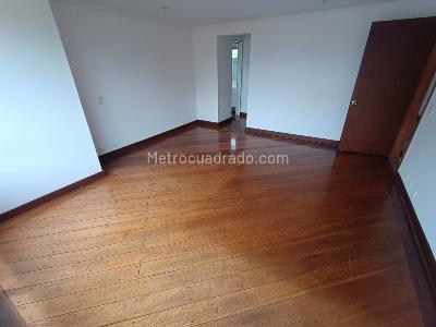 Apartamento de 4 alcobas en arriendo en El Poblado, Medellín, 213 m² · foto 15 de 20