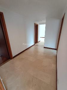 Apartamento de 4 alcobas en arriendo en El Poblado, Medellín, 213 m² · foto 18 de 20