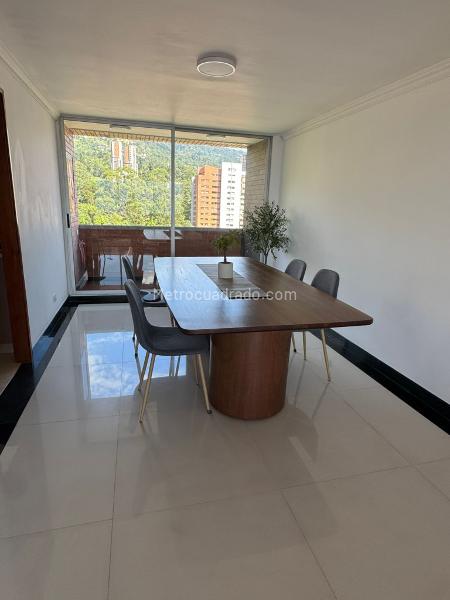 3BR Apartment in El Poblado (170 m²) - 2