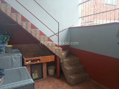 Casa de 3 alcobas en venta en La Castellana, Medellín, 255 m² · foto 11 de 19