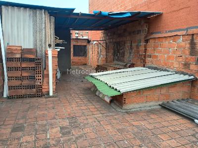 Casa de 3 alcobas en venta en La Castellana, Medellín, 255 m² · foto 17 de 19