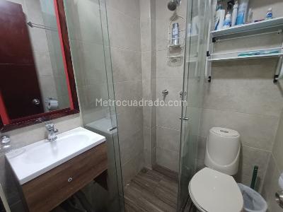Apartamento de 2 alcobas en venta en Cristobal, Medellín, 55 m² · foto 6 de 12