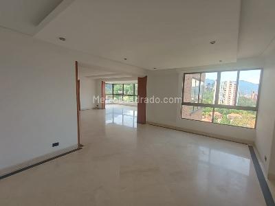 Apartamento de 4 alcobas en arriendo en Los Naranjos, Medellín, 410 m² · foto 18 de 20