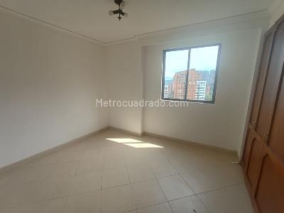 Apartamento de 4 alcobas en arriendo en Los Naranjos, Medellín, 410 m² · foto 20 de 20