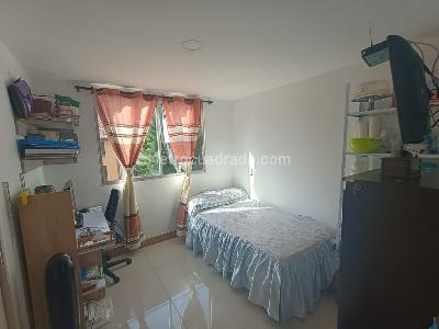 Apartamento en venta en La Pilarica, Medellín · foto 8 de 14