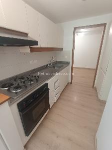 Apartamento de 2 alcobas en arriendo en El Poblado, Medellín, 90 m² · foto 3 de 20