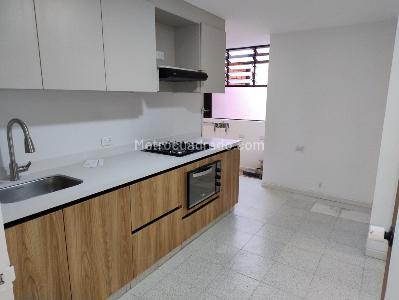 Apartamento en venta en Laureles, Medellín · foto 3 de 20