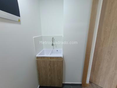 Apartamento de 3 alcobas en arriendo en El Poblado, Medellín, 62 m² · foto 5 de 14