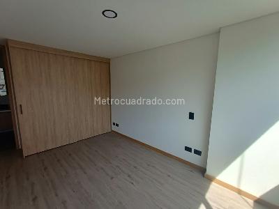 Apartamento de 3 alcobas en arriendo en El Poblado, Medellín, 62 m² · foto 11 de 14
