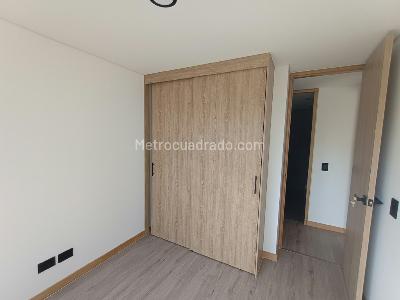 Apartamento de 3 alcobas en arriendo en El Poblado, Medellín, 62 m² · foto 12 de 14