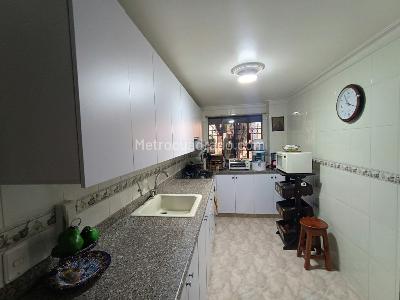 Apartamento de 3 alcobas en venta en Laureles, Medellín, 176 m² · foto 7 de 20
