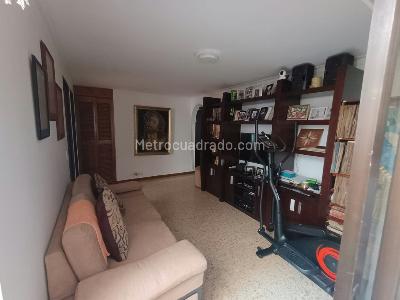 Apartamento de 3 alcobas en venta en Laureles, Medellín, 176 m² · foto 14 de 20
