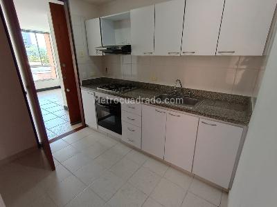 Apartamento de 3 alcobas en arriendo en El Poblado, Medellín, 110 m² · foto 4 de 20
