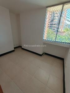Apartamento de 3 alcobas en arriendo en El Poblado, Medellín, 110 m² · foto 18 de 20