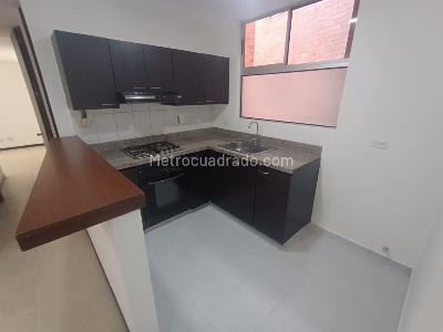 Apartamento de 2 alcobas en arriendo en El Poblado, Medellín, 83 m² · foto 4 de 20