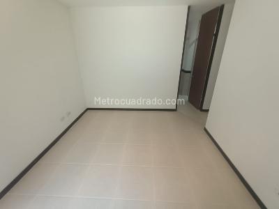 Apartamento de 2 alcobas en arriendo en El Poblado, Medellín, 83 m² · foto 12 de 20