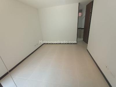 Apartamento de 2 alcobas en arriendo en El Poblado, Medellín, 83 m² · foto 16 de 20