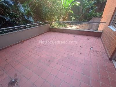 Apartamento de 2 alcobas en arriendo en El Poblado, Medellín, 83 m² · foto 19 de 20