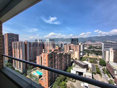 Apartamento de 2 alcobas en venta en El Poblado, Medellín, 86 m² · foto 19 de 20