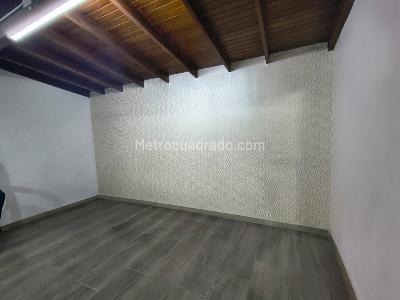 Casa de 5 alcobas en arriendo en Belen Alameda, Medellín, 297 m² · foto 5 de 17
