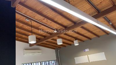 Casa de 5 alcobas en arriendo en Belen Alameda, Medellín, 297 m² · foto 16 de 17