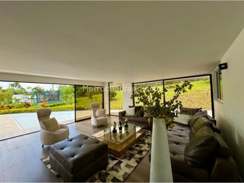 Casa en Arriendo, Cerritos, Pereira - Więcej